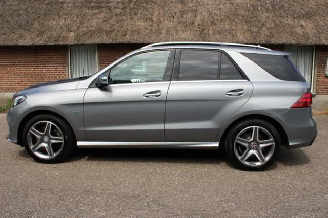 Mercedes-Benz GLE (2016) thumbnail 5