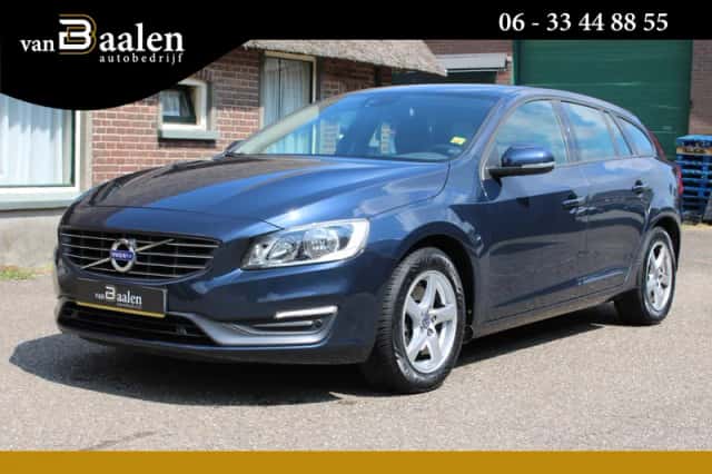Volvo V60 (2014) thumbnail 1