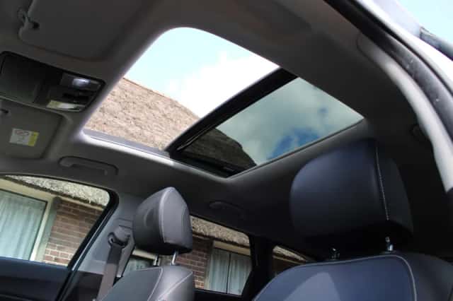 Kia Ceed (2023) thumbnail 4