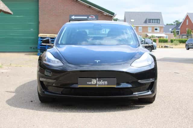 Tesla Model 3 (2020) thumbnail 6