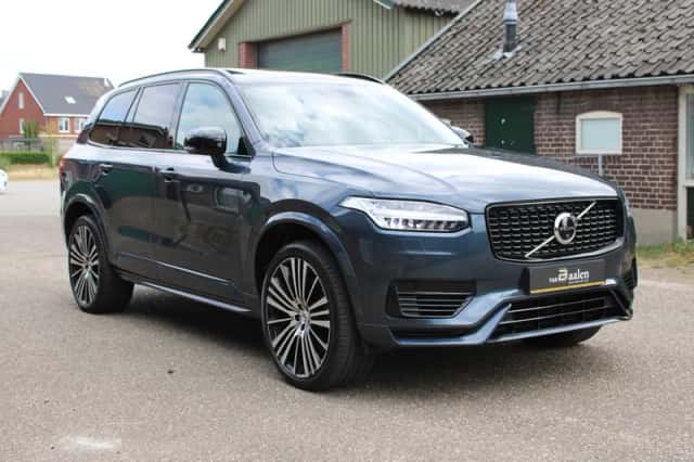 Volvo XC90 (2022) thumbnail 2