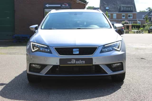 SEAT Leon (2018) thumbnail 6
