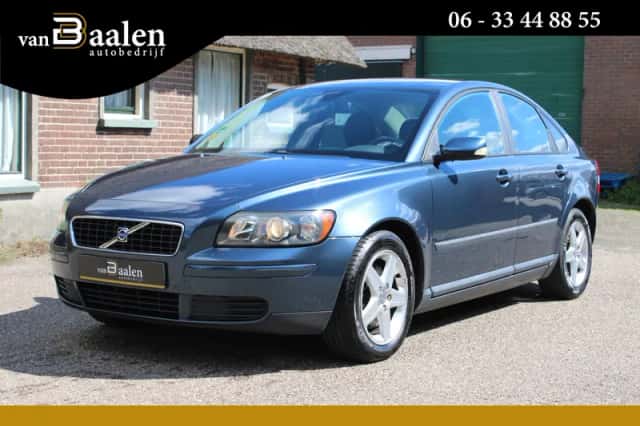 Volvo S40 (2005) thumbnail 1