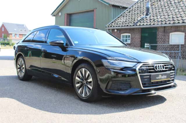 Audi A6 (2022) thumbnail 2