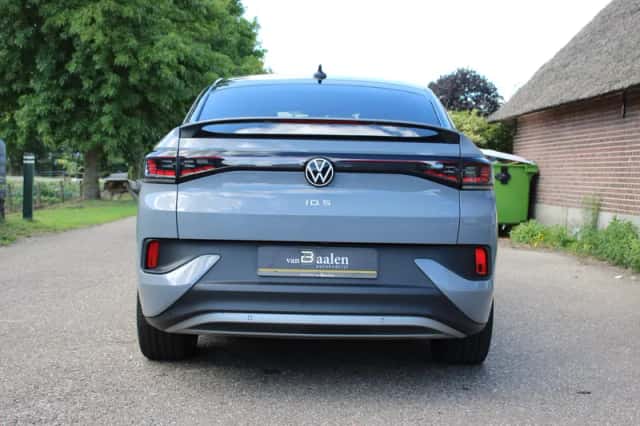 Volkswagen ID.5 (2023) thumbnail 6