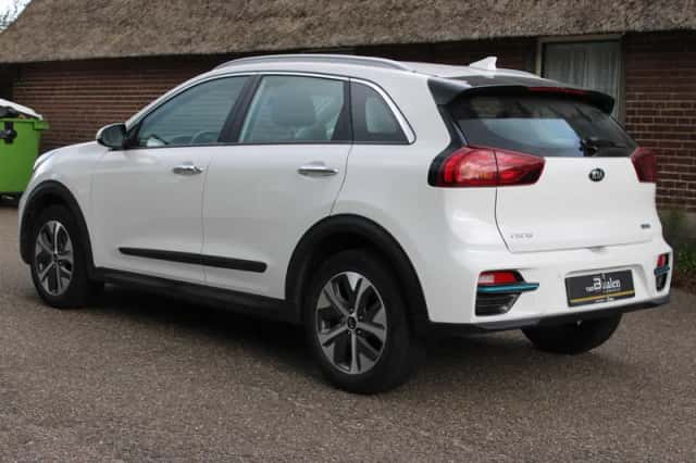 Kia Niro EV (2021) thumbnail 4
