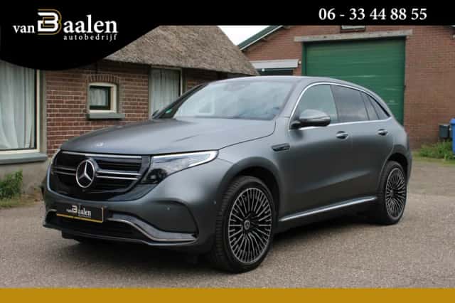 Mercedes-Benz EQC (2022) thumbnail 1