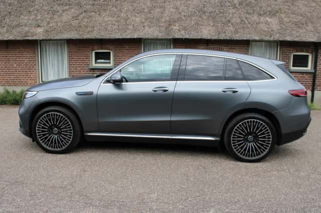 Mercedes-Benz EQC (2022) thumbnail 6