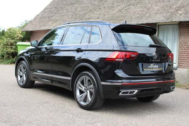 Volkswagen Tiguan (2023) thumbnail 3