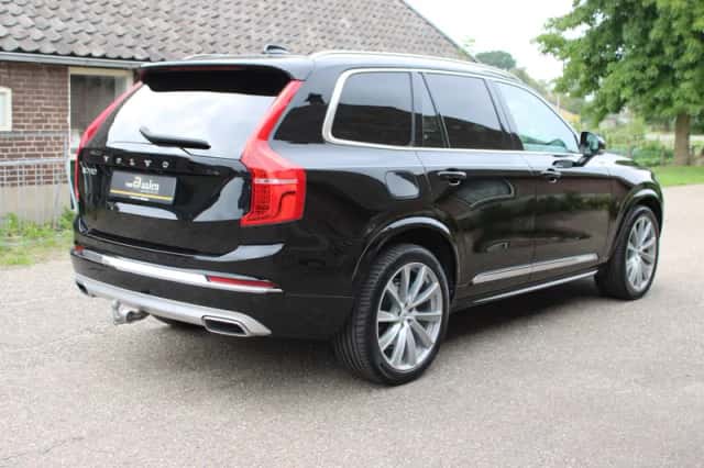 Volvo XC90 (2021) thumbnail 3