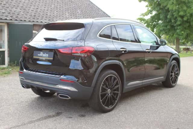 Mercedes-Benz GLA-Klasse (2023) thumbnail 2