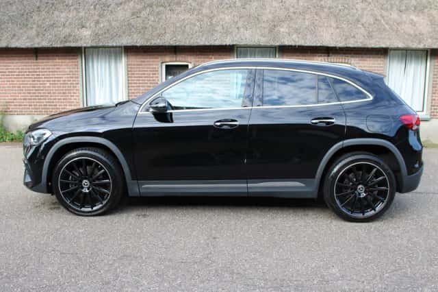 Mercedes-Benz GLA-Klasse (2023) thumbnail 4