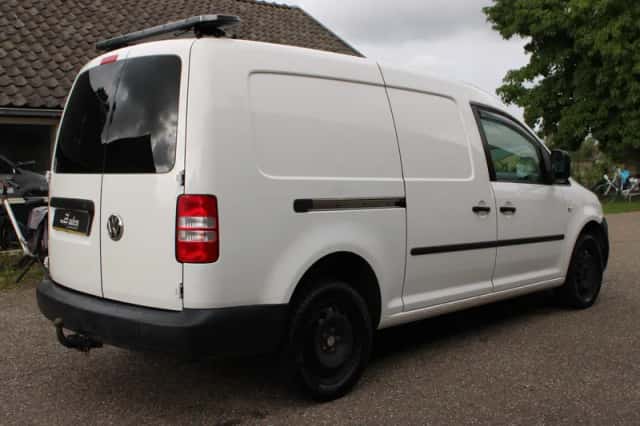 Volkswagen Caddy (2011) thumbnail 2