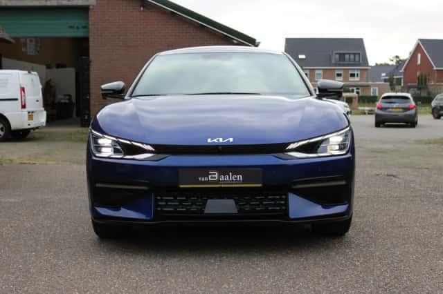 Kia EV6 (2021) thumbnail 3
