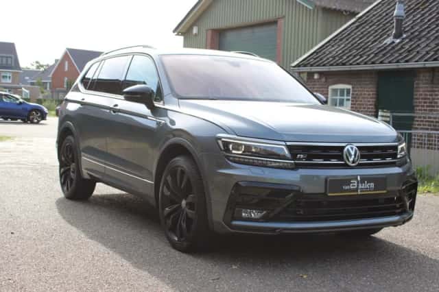 Volkswagen Tiguan (2020) thumbnail 2
