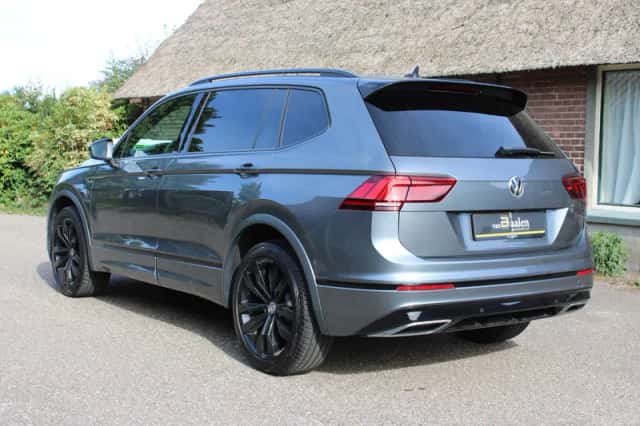 Volkswagen Tiguan (2020) thumbnail 3