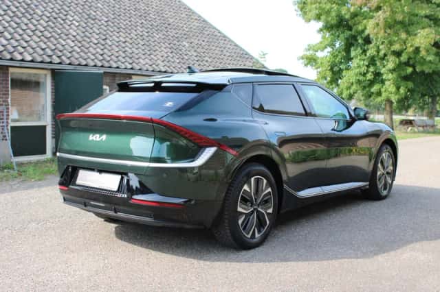 Kia EV6 (2022) thumbnail 3