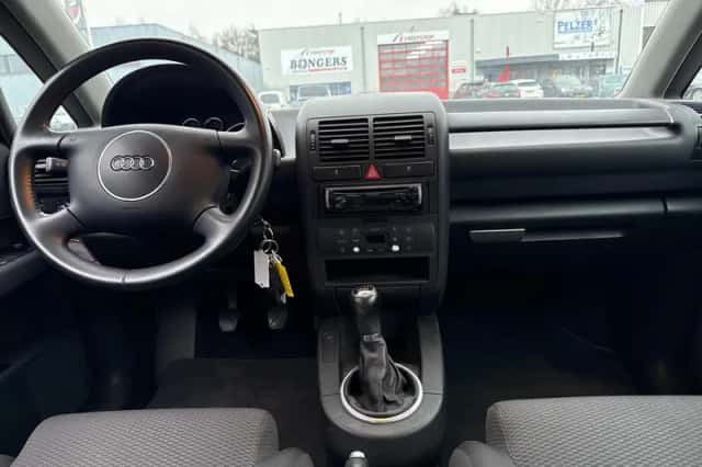 Audi A2 (2004) thumbnail 2
