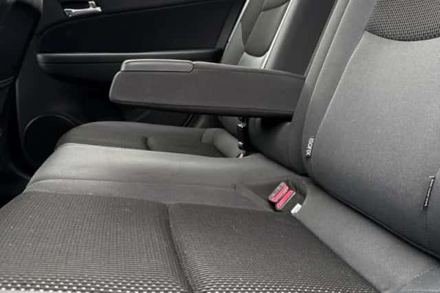 Hyundai i30 (2010) thumbnail 4