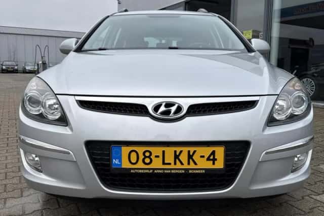 Hyundai i30 (2010) thumbnail 5