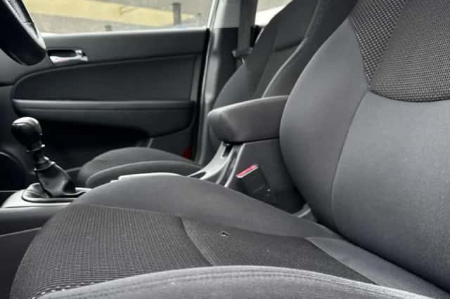Hyundai i30 (2010) thumbnail 6