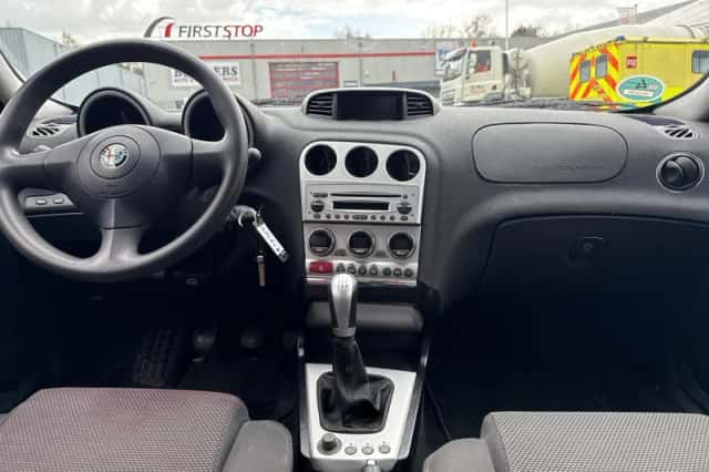 Alfa Romeo 156 (2003) thumbnail 2