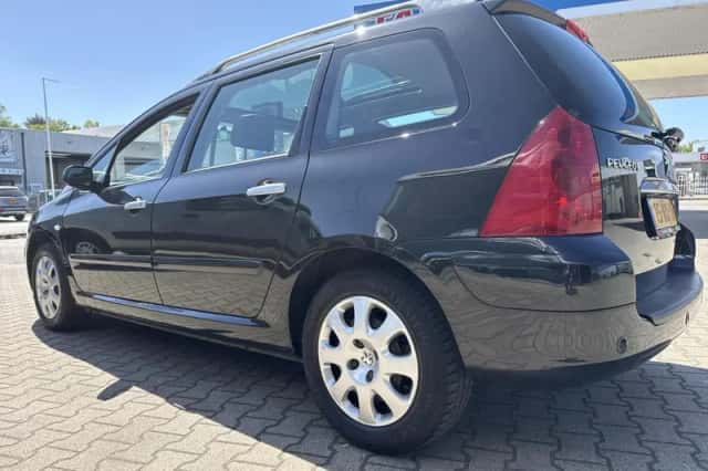 Peugeot 307 (2004) thumbnail 3