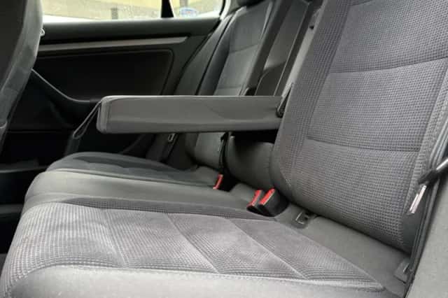Volkswagen Jetta (2006) thumbnail 4