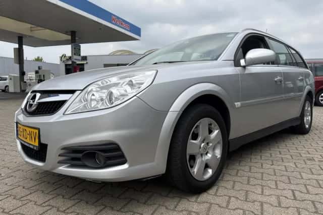 Opel Vectra (2007) thumbnail 5