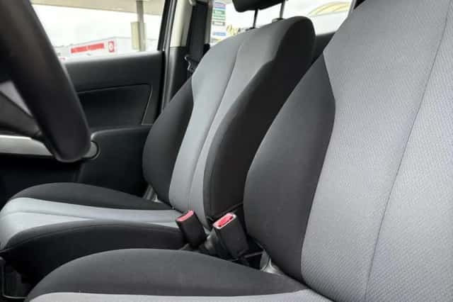 Mazda 2 (2008) thumbnail 4