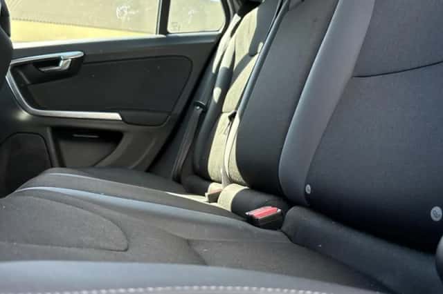 Volvo V60 (2014) thumbnail 4