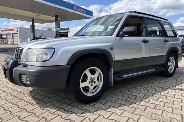 Subaru Forester (2001) thumbnail 5