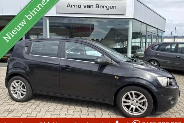 Chevrolet Aveo (2011) thumbnail 1