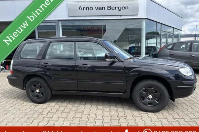 Subaru Forester (2008) thumbnail 1