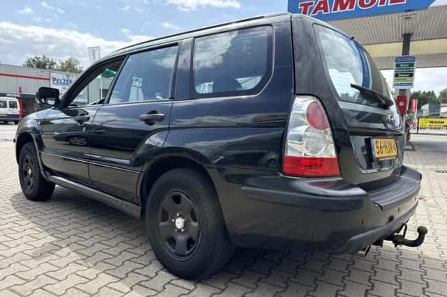 Subaru Forester (2008) thumbnail 3