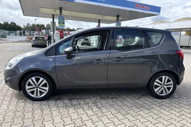 Opel Meriva (2011) thumbnail 5
