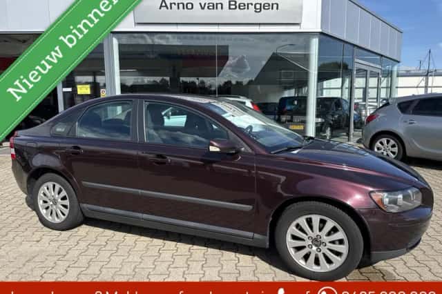 Volvo S40 (2006) thumbnail 1