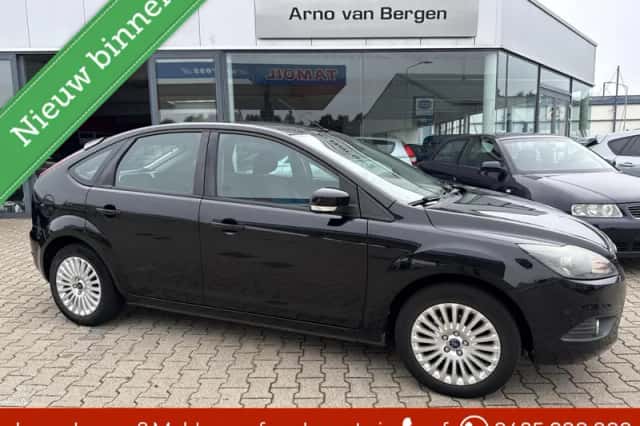 Ford Focus (2009) thumbnail 1