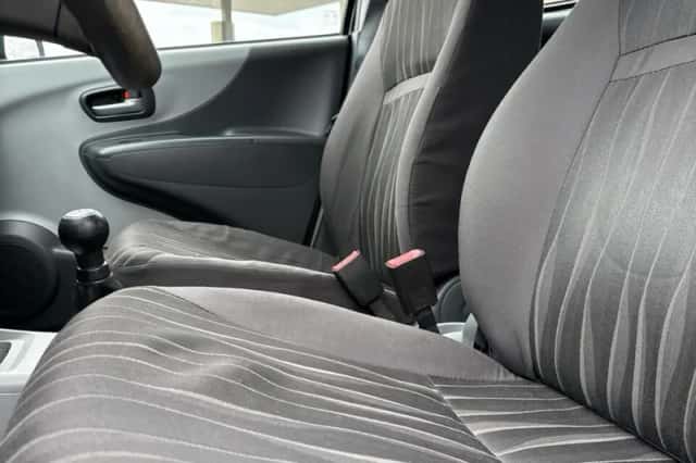 Nissan Pixo (2011) thumbnail 6
