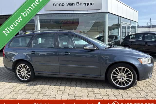 Volvo V50 (2009) thumbnail 1