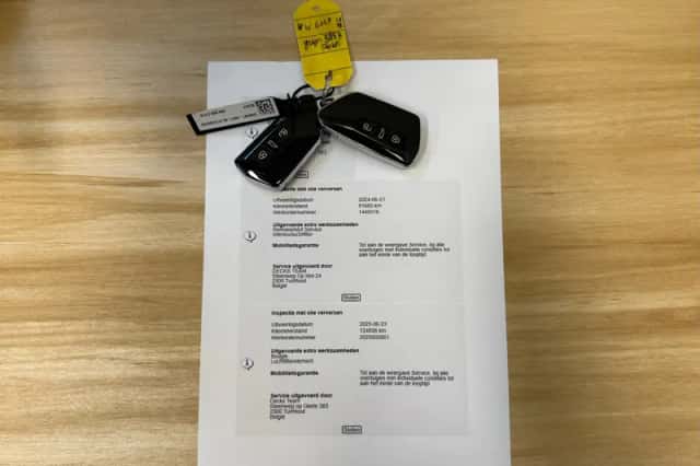 Volkswagen Golf (2022) thumbnail 3