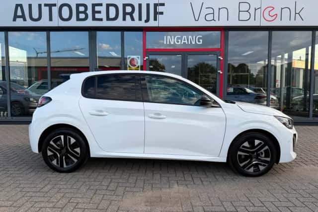 Peugeot 208 (2025) thumbnail 3