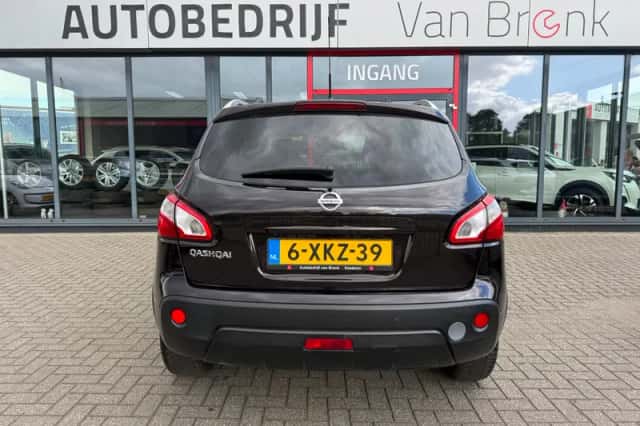 Nissan Qashqai (2010) thumbnail 6