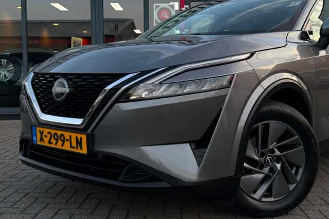 Nissan Qashqai (2022) thumbnail 1