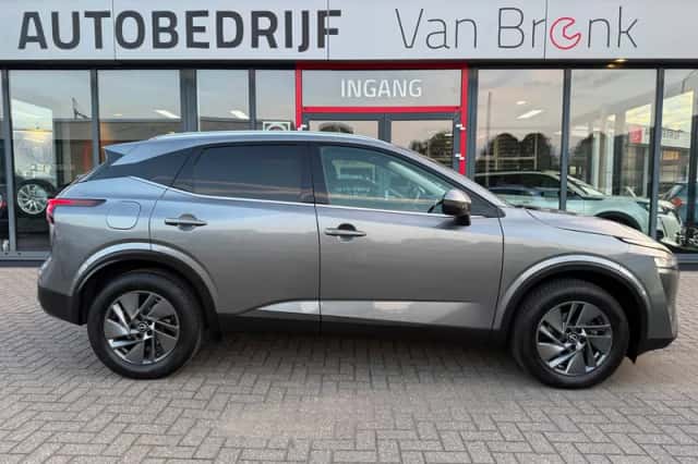 Nissan Qashqai (2022) thumbnail 6
