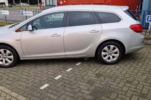 Opel Astra (2015) thumbnail 4