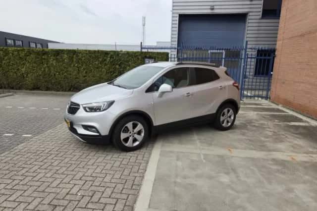 Opel Mokka (2017) thumbnail 3
