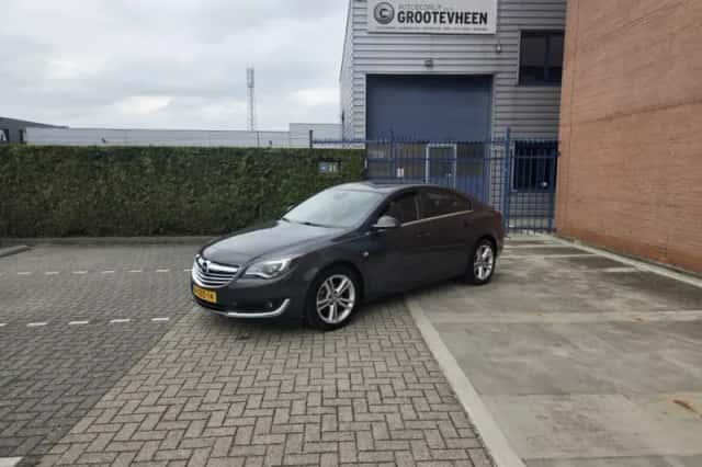 Opel Insignia (2014) thumbnail 2