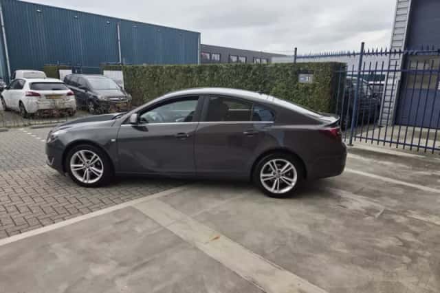 Opel Insignia (2014) thumbnail 4