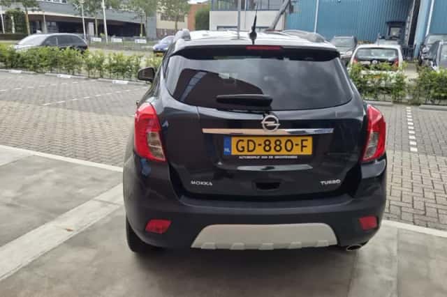 Opel Mokka (2015) thumbnail 4